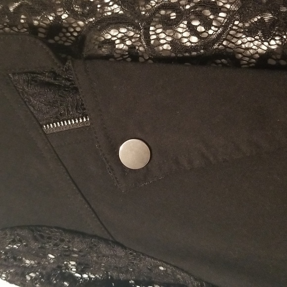 Lace Blazer - Picture 7 of 11